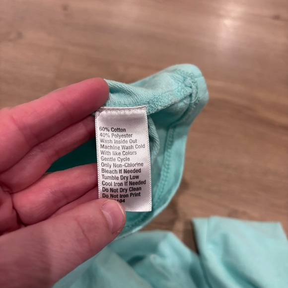 Crown & Ivy girls' light blue long-sleeve T-shirt with "FRI YAY" Small - Picture 5 of 5